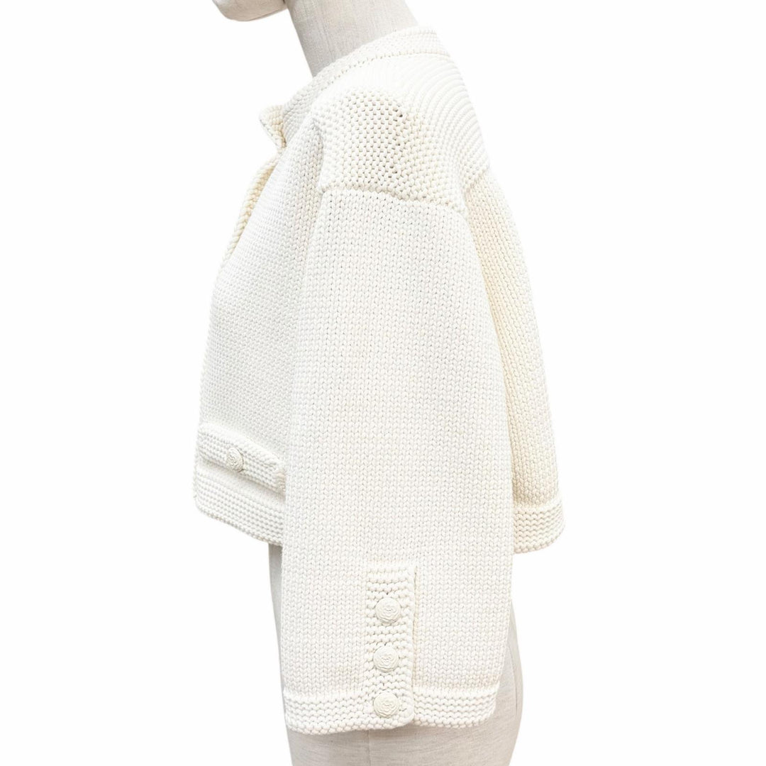 【ドンドン見直し】未使用品◇CHANEL シャネル 2025年製 P79983 ココマークボタン クロップド ジャケット 36 伊製 正規品 定価598700円