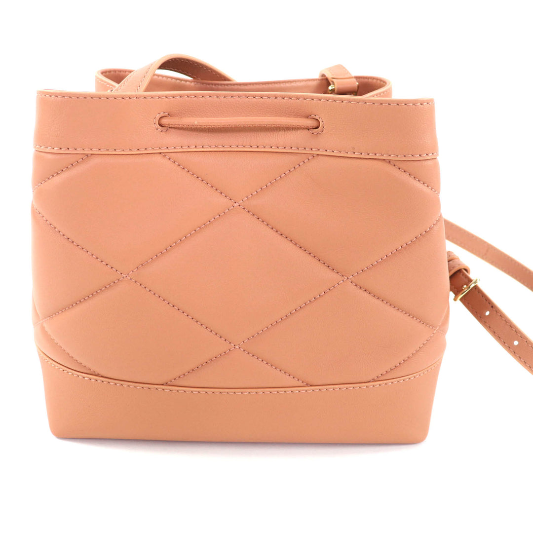 極美品◇BALLY バリー QUINCEY ロゴ金具付き キルティング レザー ショルダーバッグ ピンク系 ゴールド金具 保存袋付き 定価135300円