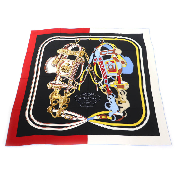 未使用品★HERMES エルメス カレジェアン カレ140 Brides de Gala Applique Pique カシミヤ シルク混 ROUGE/NOIR/BLEU スカーフ 箱付き