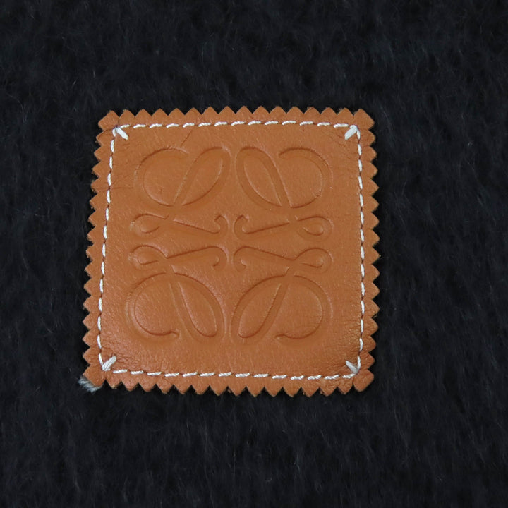 極美品△LOEWE ロエベ モヘア ウール アナグラムレザーワッペン フリンジ付き ロング マフラー ブラック スペイン製 正規品 レディース
