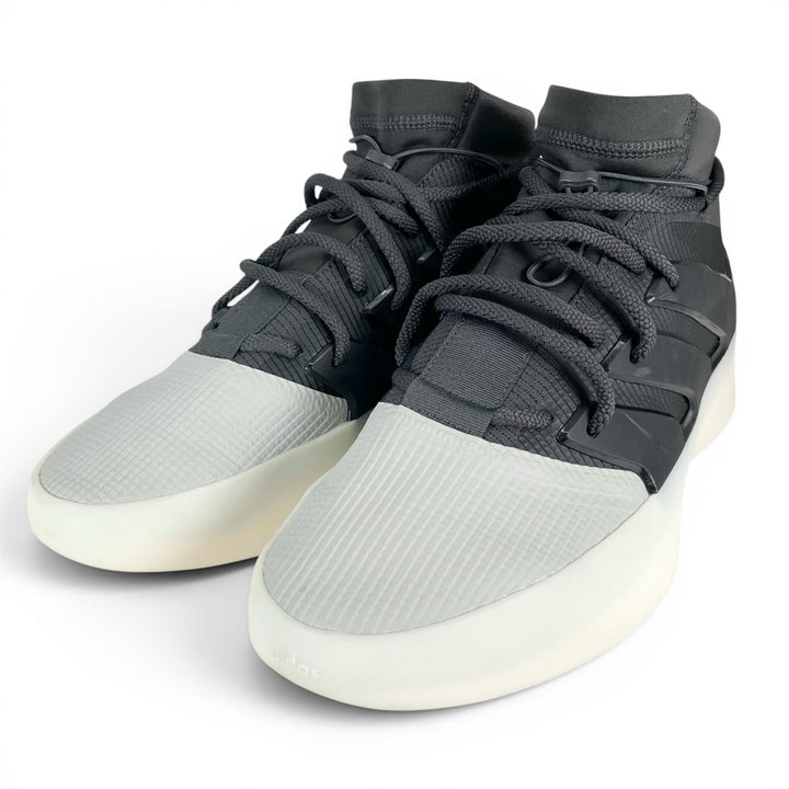 極美品▲adidas アディダス IE6179 FEAR OF GOD ATHLETHICS 1 BASKETBALL ミッドソール スニーカー ブラック 30cm メンズ 箱・保存袋付き