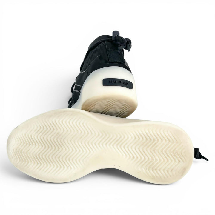極美品▲adidas アディダス IE6179 FEAR OF GOD ATHLETHICS 1 BASKETBALL ミッドソール スニーカー ブラック 30cm メンズ 箱・保存袋付き