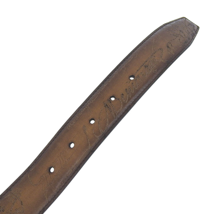 美品▲BERLUTI ベルルッティ 2024年製 カリグラフィー ピンバックル レザー ベルト ブラウン 100 40 保存袋付き イタリア製 メンズ