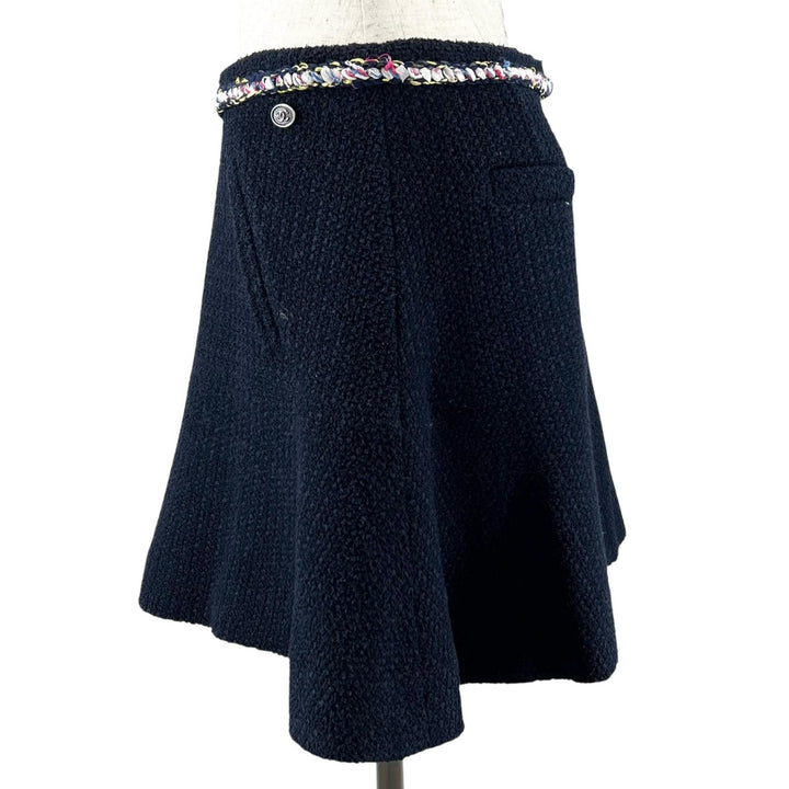 極美品▲CHANEL シャネル P70083 裏地シルク100％ ココマーク 膝丈 フレア ツイードスカート ダークネイビー 38 フランス製 レディース