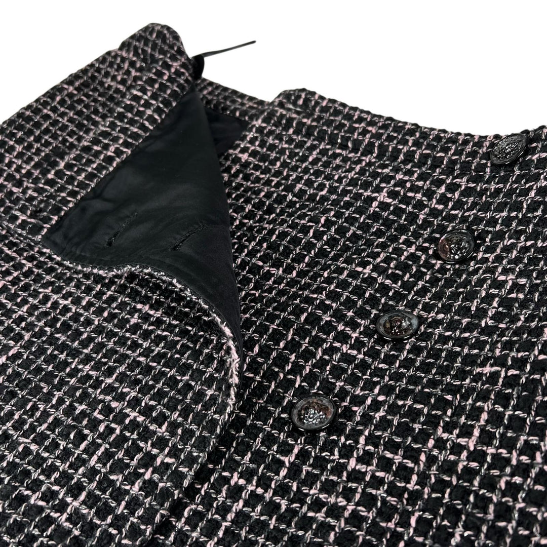極美品▲CHANEL シャネル P73336 裏地シルク100% ライオンボタン ツイードスカート ブラック ピンク 38 フランス製 レディース