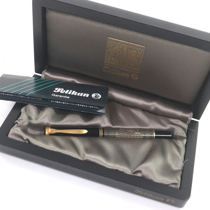美品□PERIKAN ペリカン M700 トレド GP×レジン ペン先18K Mニブ 最初期型 キャップ 万年筆 ブラック ゴールド グレー ケース付 メンズ