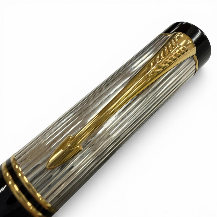美品▼PARKER パーカー デュオフォールド センテニアル ペン先18K Fニブ 万年筆 シルバー ゴールド ブラック メンズ