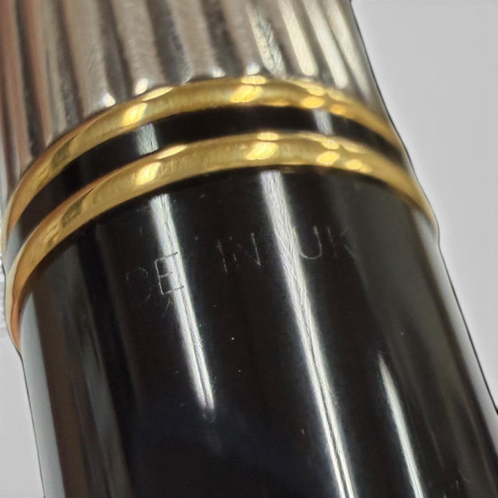 美品▼PARKER パーカー デュオフォールド センテニアル ペン先18K Fニブ 万年筆 シルバー ゴールド ブラック メンズ