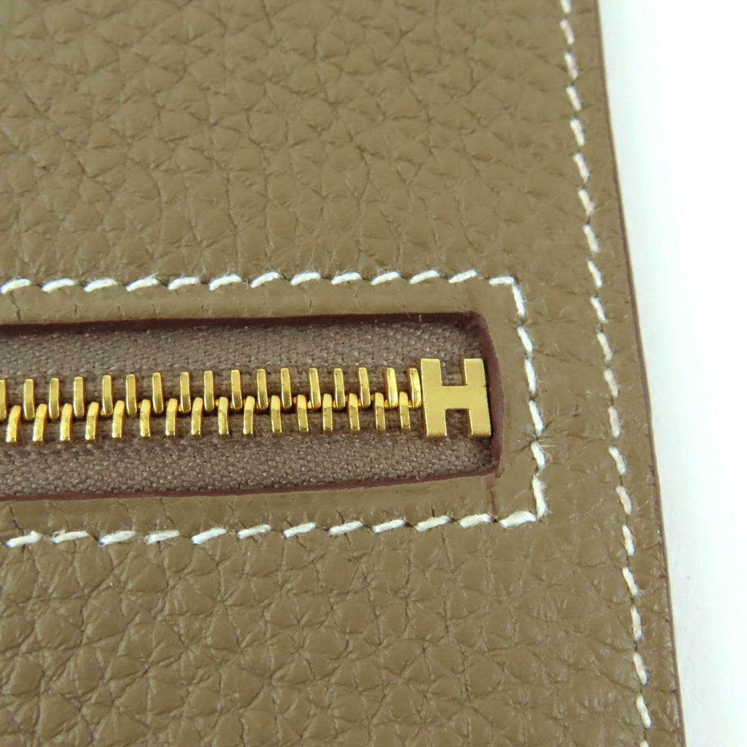 極美品★HERMES エルメス エトゥープ トゴ ゴールド金具 ZIP付き レザー バッグポケット U刻印 箱・保存袋付き フランス製 レディース