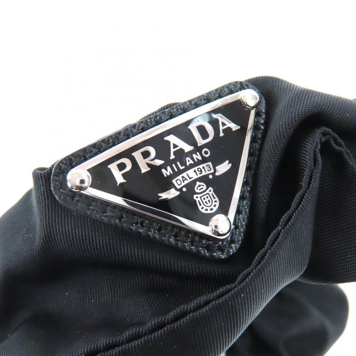 美品◇PRADA プラダ 1IF015 トライアングルロゴプレート付き Re-Nylon シュシュ ヘアゴム ヘアアクセサリー ブラック レディース