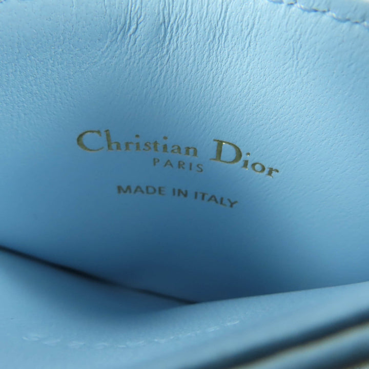 極美品☆Christian Dior クリスチャンディオール 25AW Dior Caro Freesia クリスタル カードホルダー ラムスキン ライトブルー