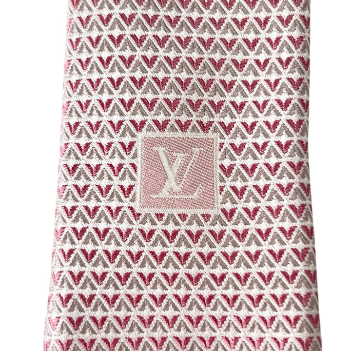 極美品▲LOUIS VUITTON ルイヴィトン M71210 シルク100％ クラヴァット LVロゴ刺繍 総柄 ネクタイ ピンク イタリア製 メンズ