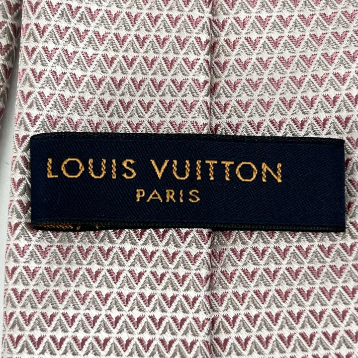 極美品▲LOUIS VUITTON ルイヴィトン M71210 シルク100％ クラヴァット LVロゴ刺繍 総柄 ネクタイ ピンク イタリア製 メンズ
