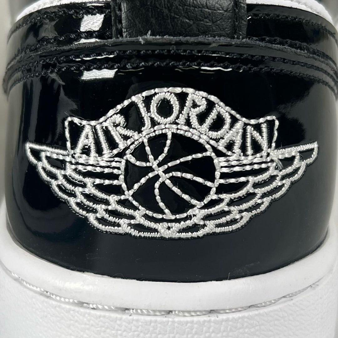 未使用品▲NIKE ナイキ DV1309 100 AIR JORDAN 1 LOW SE ダンク レザー スニーカー ホワイト ブラック 27.5 箱付き メンズ