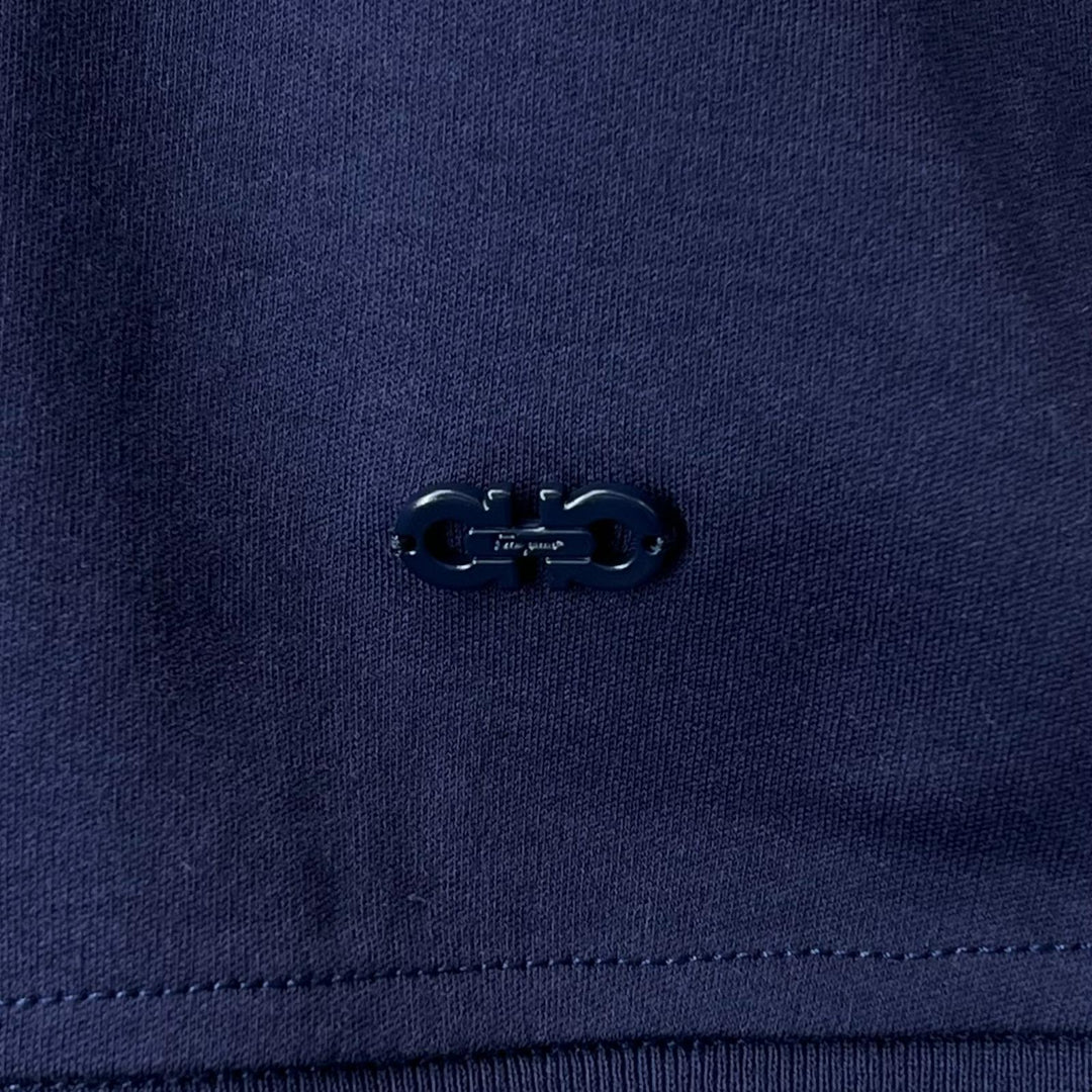 未使用品▲Salvatore Ferragamo サルヴァトーレフェラガモ コットン100％ ガンチーニロゴ 装飾付き 半袖Ｔシャツ ネイビー XL 正規品