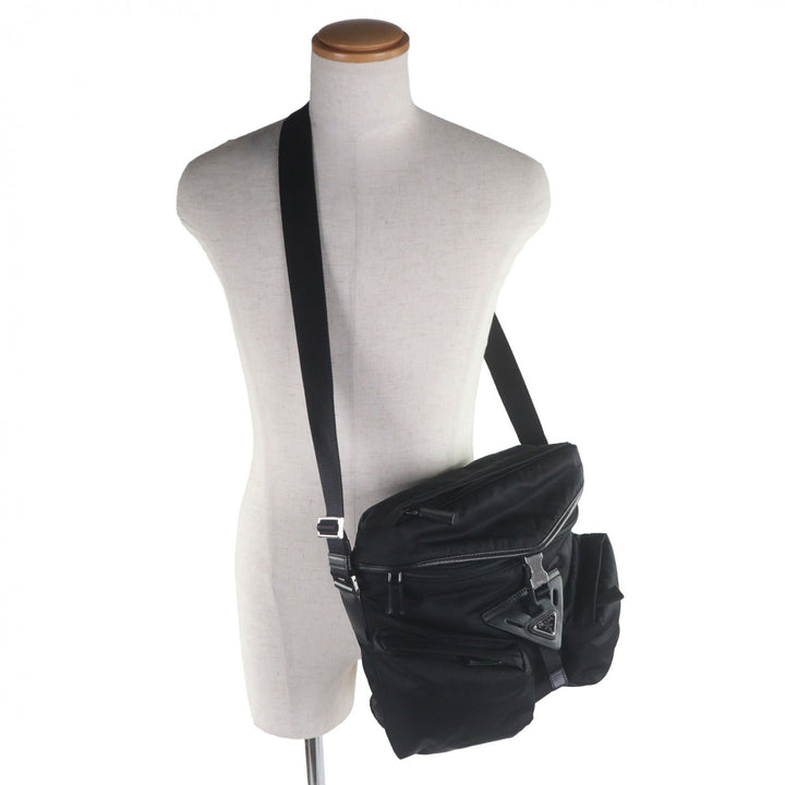 良品▼PRADA プラダ 2VD062 ナイロン レザー Re-Nylon トライアングルロゴ 三角プレート メッセンジャー ショルダーバッグ 定価390500円