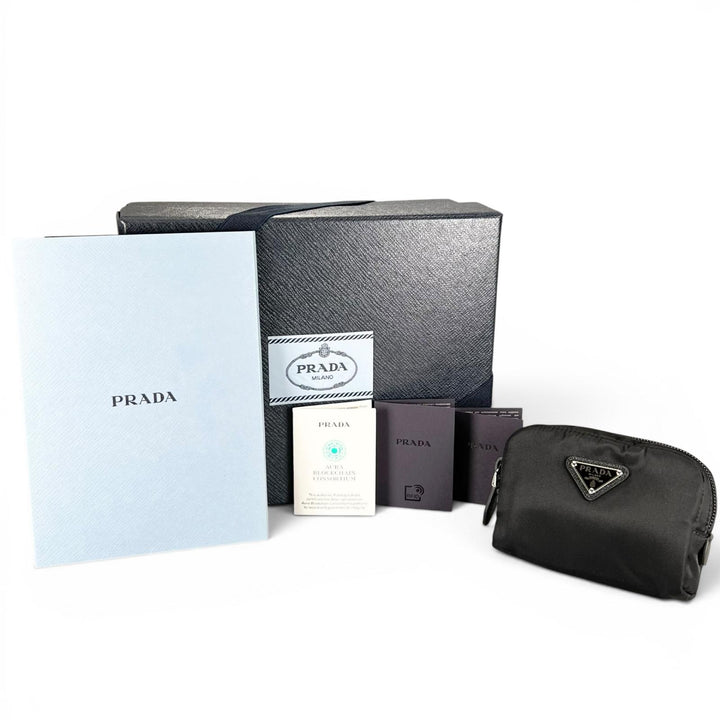 極美品▲PRADA プラダ Re-Nylon トライアングルロゴ コスメポーチ ナイロンポーチ ブラック イタリア製 レディース 箱付き