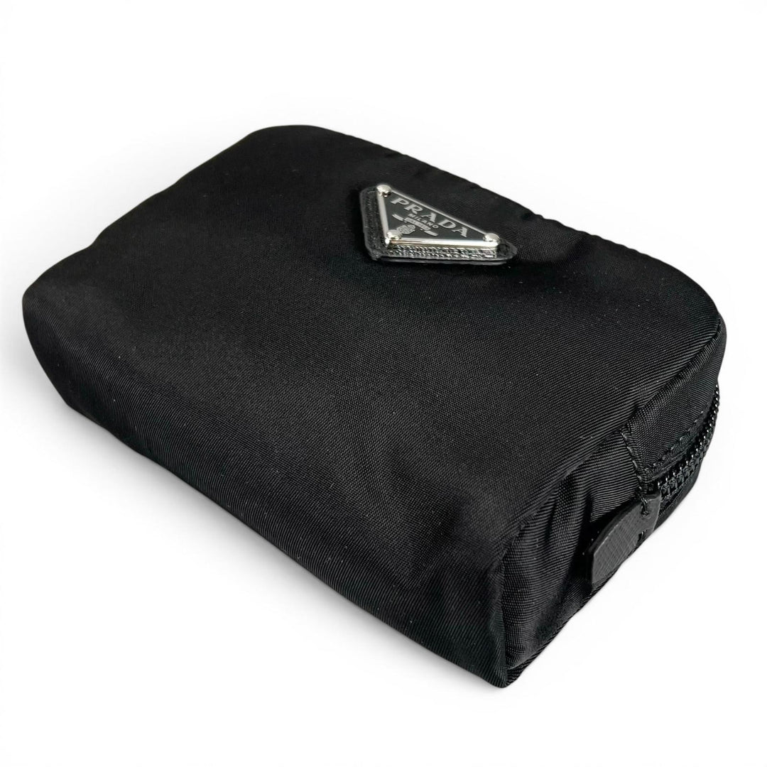 極美品▲PRADA プラダ Re-Nylon トライアングルロゴ コスメポーチ ナイロンポーチ ブラック イタリア製 レディース 箱付き