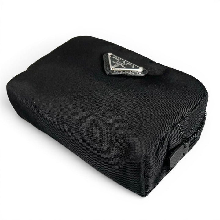 極美品▲PRADA プラダ Re-Nylon トライアングルロゴ コスメポーチ ナイロンポーチ ブラック イタリア製 レディース 箱付き
