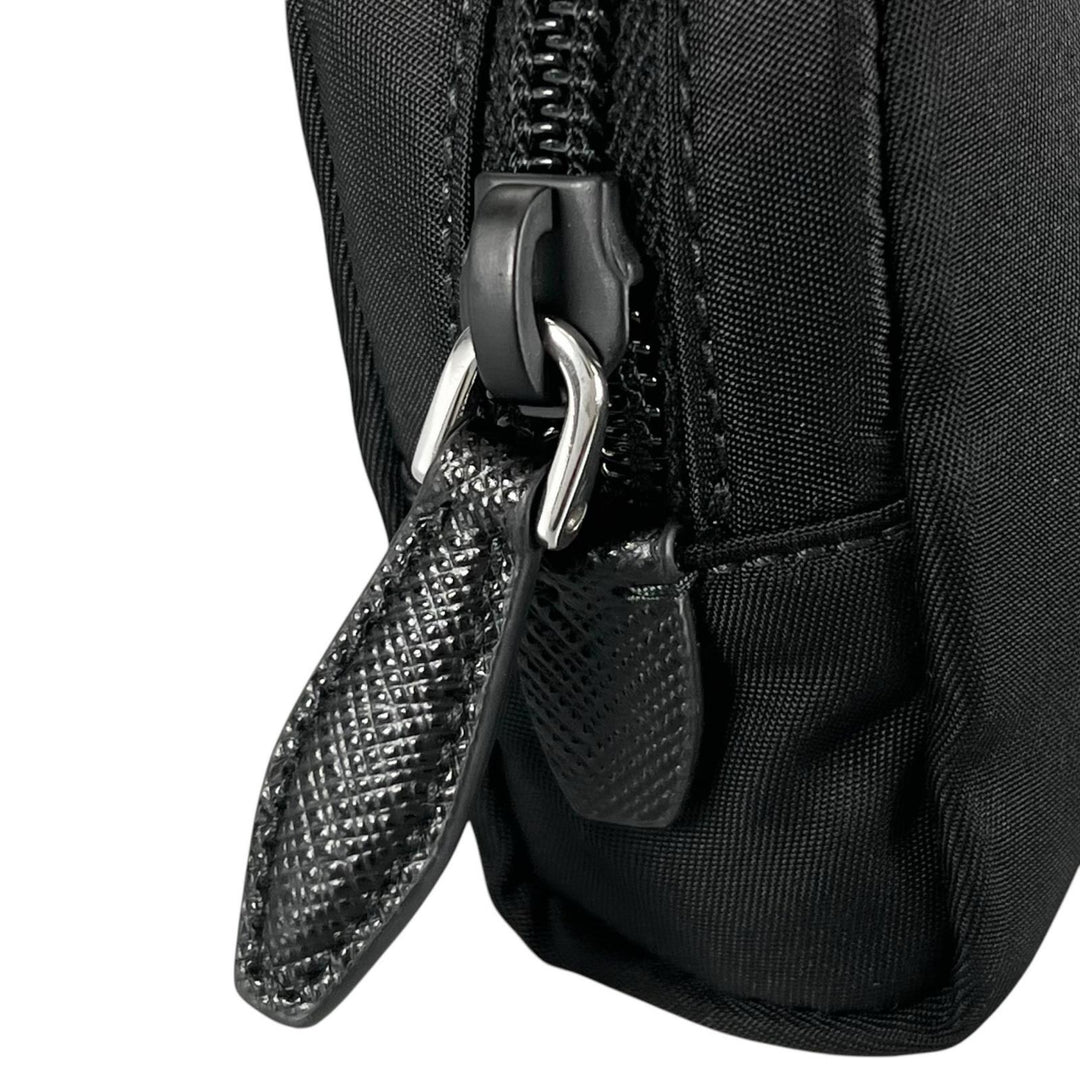 極美品▲PRADA プラダ Re-Nylon トライアングルロゴ コスメポーチ ナイロンポーチ ブラック イタリア製 レディース 箱付き