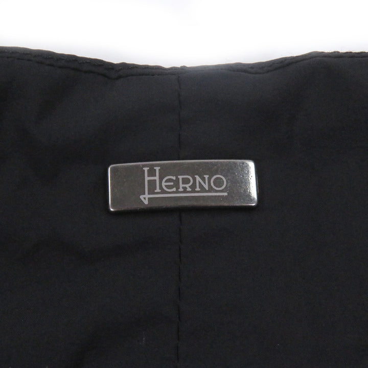 極美品□Herno ヘルノ PC0039U ロゴボタン ロゴプレート付き 薄手 中綿入り ジレ パファーベスト ネイビー 46 イタリア製 正規品 メンズ