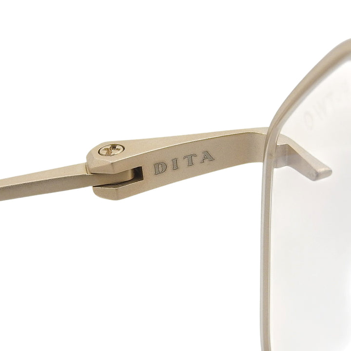 未使用品▲DITA ディータ DTX174-A-01 BELIEVER-TWO メガネ アイウェア ゴールド 50□20 139 デモレンズ 日本製 レディース 定価68200円