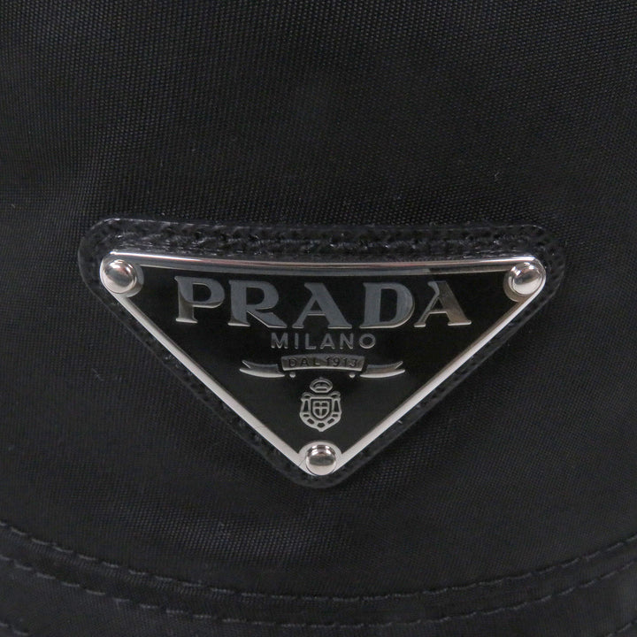 未使用品□PRADA プラダ 1HC137 トライアングルロゴ 三角プレート Re-Nylon バケットハット ブラック S 保存袋付き イタリア製 正規品