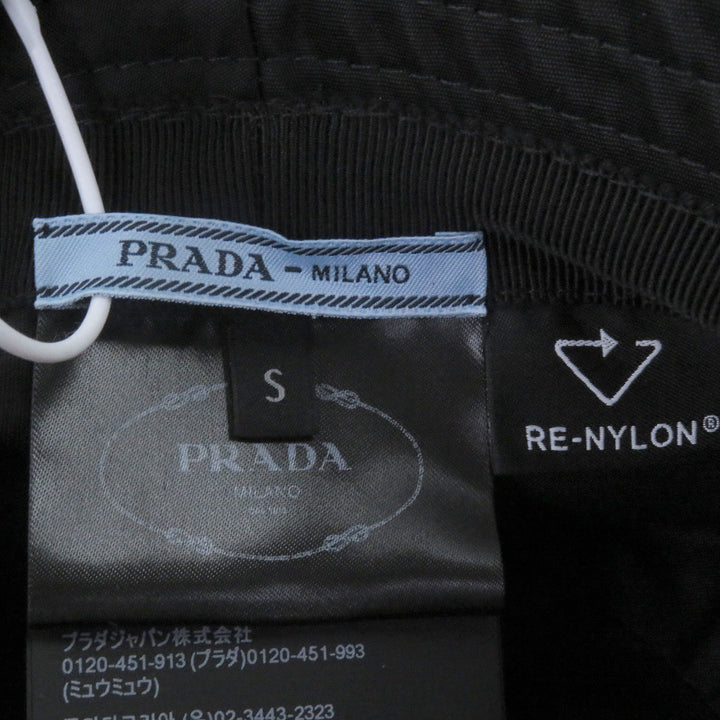 未使用品□PRADA プラダ 1HC137 トライアングルロゴ 三角プレート Re-Nylon バケットハット ブラック S 保存袋付き イタリア製 正規品
