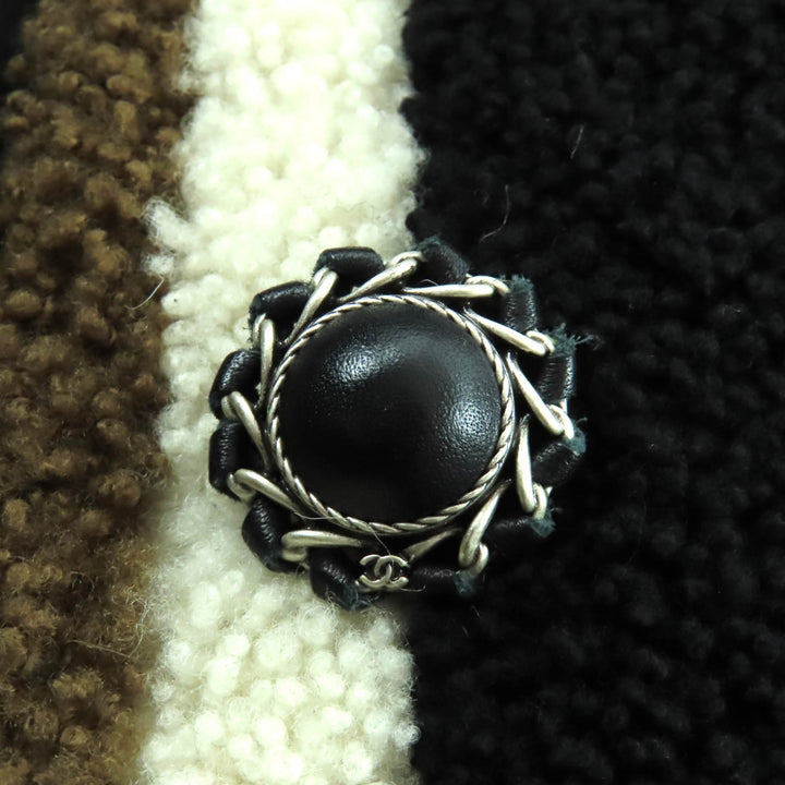 極美品★CHANEL シャネル P54568 裏地シルク100％ ココマークチェーンボタン フード付 ムートンコート ブラック 34 フランス製 正規品