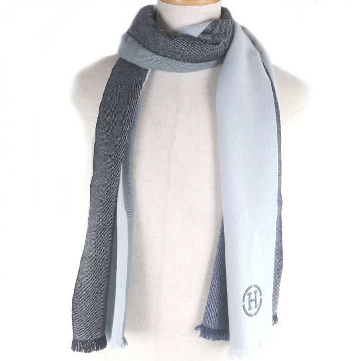 極美品□HERMES エルメス H394832T イカット 4H カシミヤ100％ レザーHロゴパッチ 大判マフラー グラシエ マリン オセアン 定価225500円