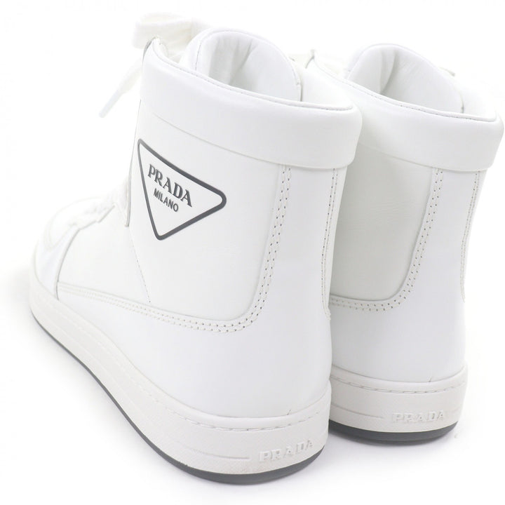 極美品□PRADA プラダ 1T638M トライアングルロゴ 三角ロゴ ハイカットスニーカー レザーシューズ ホワイト 6 メンズ オススメ◎