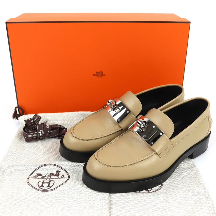 極美品△HERMES エルメス モカシン ホット ケリーバックル レザー ローファー ベージュ シルバー金具 37.5 箱・保存袋付き イタリア製