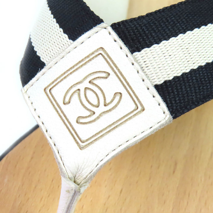 美品△CHANEL シャネル G24999 ENTRE DOIGTS ココマーク ウッド トングサンダル ビーチサンダル ベージュ ブラック 35 箱付き スペイン製