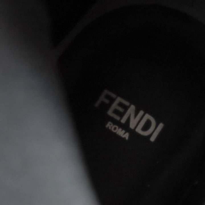 未使用品★FENDI フェンディ ズッカエンボス サイドZIP レザー コンバットブーツ ショートブーツ ブラック 36 イタリア製 レディース