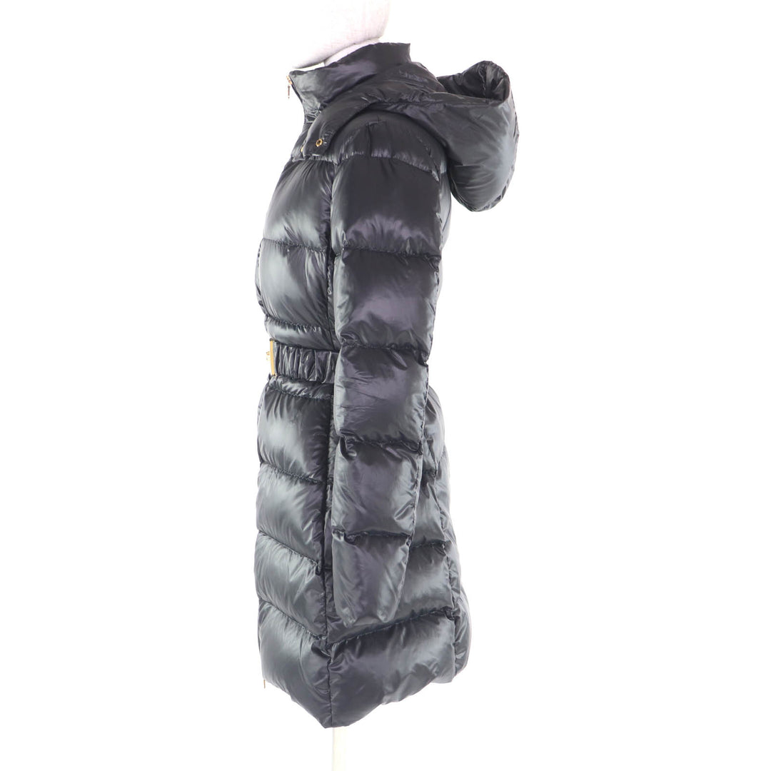 極美品★VERSACE ヴェルサーチ 2024年製 1007656 ベルト付 メデューサ ZIP UP ダウンコート ブラック 36 ハンガー・ガーメント付 正規品