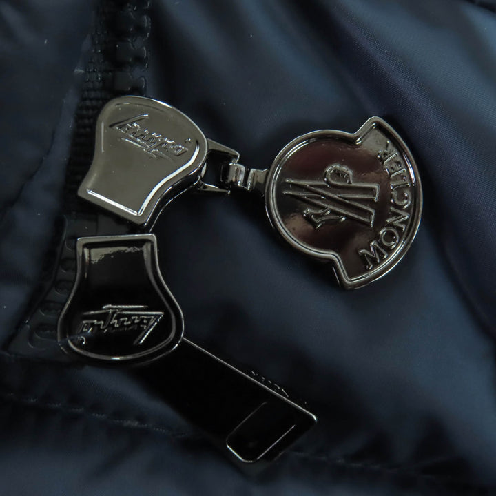極美品☆MONCLER モンクレール HERMINE エルミンヌ ロゴワッペン・フード付 ZIP UP ダウンコート ネイビー 0 国内正規品 レディース