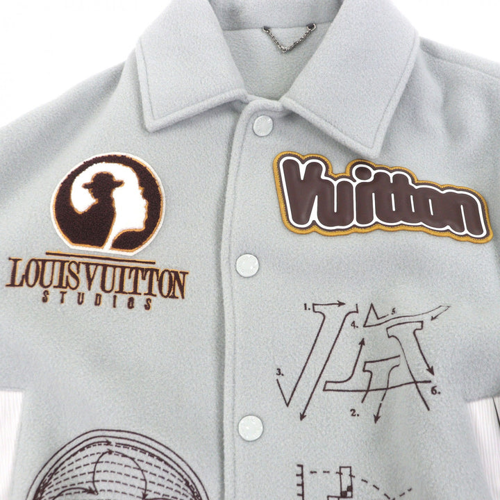 極美品□LOUIS VUITTON ルイヴィトン 23AW ワッペン付き 袖レザー スタジャン ブルーグレー ホワイト 46 イタリア製 正規品 メンズ