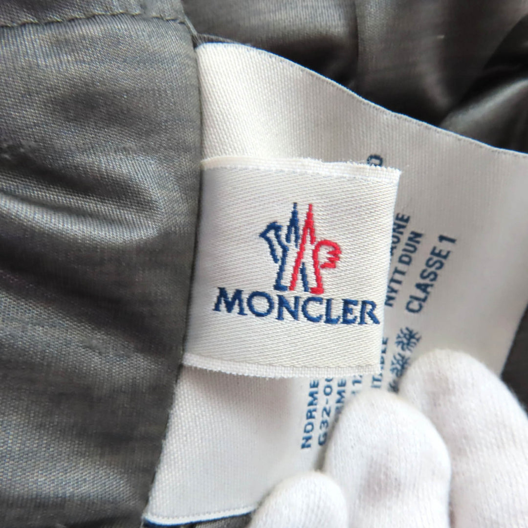 美品★MONCLER モンクレール 220934599500 JERSEY ジェルジー フード・ロゴZIP付 ダウンジャケット グレー 00 正規品 レディース