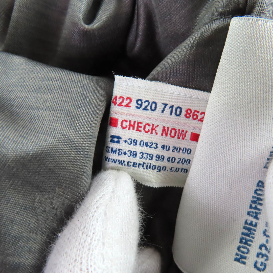 美品★MONCLER モンクレール 220934599500 JERSEY ジェルジー フード・ロゴZIP付 ダウンジャケット グレー 00 正規品 レディース