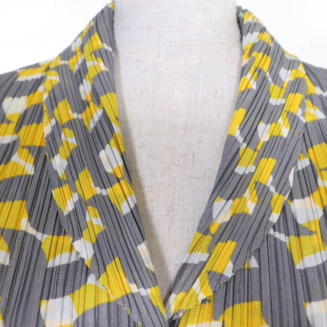 極美品☆PLEATS PLEASE プリーツプリーズ イッセイミヤケ PP11-JD413 総柄デザイン ジャケット イエロー 3 日本製 正規品 レディース