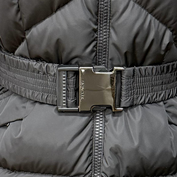 美品★MONCLER モンクレール 20-21AW F20931D50700 AGOT ベルト・フード付き デカロゴワッペン ZIP UP ダウンコート ブラック 00 正規品