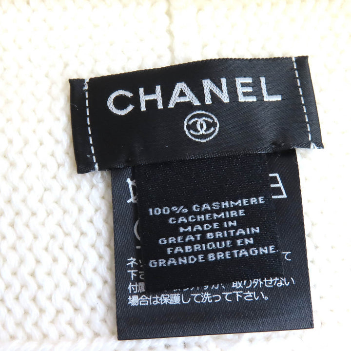 未使用品△CHANEL シャネル AAB112 カシミヤ100% ココマーク ニット帽 ニットキャップ ホワイト ブラック 箱付 英国製 正規品 レディース