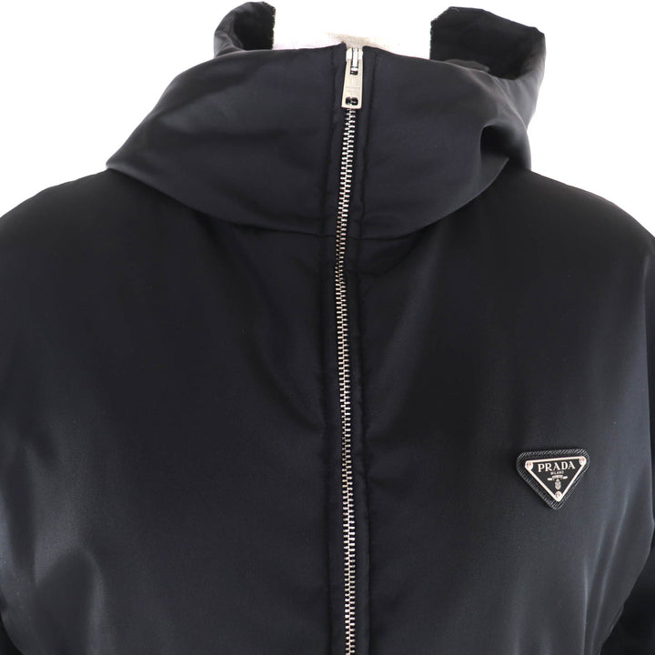 未使用品★PRADA プラダ 292077 Re Nylon トライアングルロゴ ベルト付 ダウンコート ブラック 42 ハンガー付き 伊製 正規品 レディース