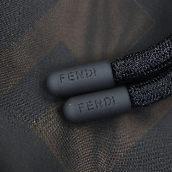極美品▼FENDI フェンディ 2023年製 FAA911 FFロゴエンボス フーデッド WZIPUP ダウンジャケット ダークブラウン 50 正規品 メンズ