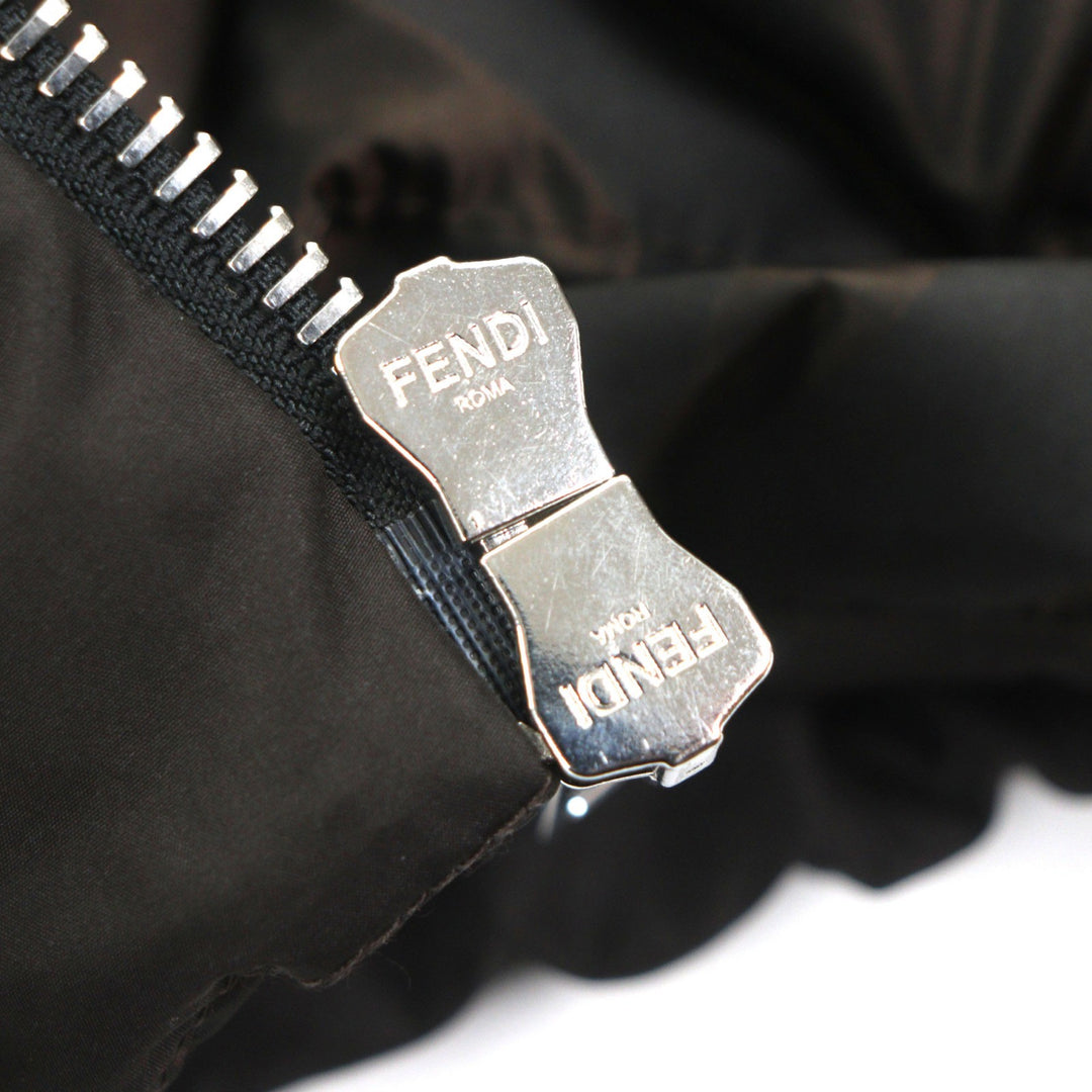極美品▼FENDI フェンディ 2023年製 FAA911 FFロゴエンボス フーデッド WZIPUP ダウンジャケット ダークブラウン 50 正規品 メンズ