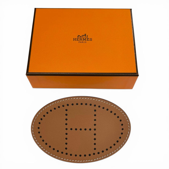 極美品◇HERMES エルメス エヴリン GM ゴールド Hロゴ 現行品 バレッタ ヘアアクセサリー 箱付き フランス製 レディース 定価138600円