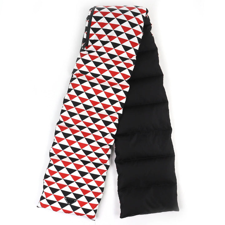 極美品△PRADA プラダ 2FS028 トライアングルロゴ フード付き 総柄 RE-NYLON ダウン マフラー レッド ブラック ホワイト 正規品 レディース