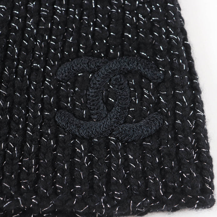 極美品★CHANEL シャネル AAB710 カシミヤ混 25～26年 クルーズ コレクション ショー ココマーク ラメ入り ニットキャップ 箱付 正規品