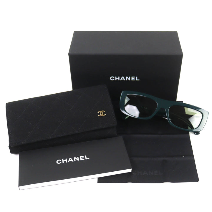 極美品△CHANEL シャネル 5559-A レクタングル シェイプ サングラス アイウェア ロゴ グリーン 56□16 140 デモレンズ 定価116600円