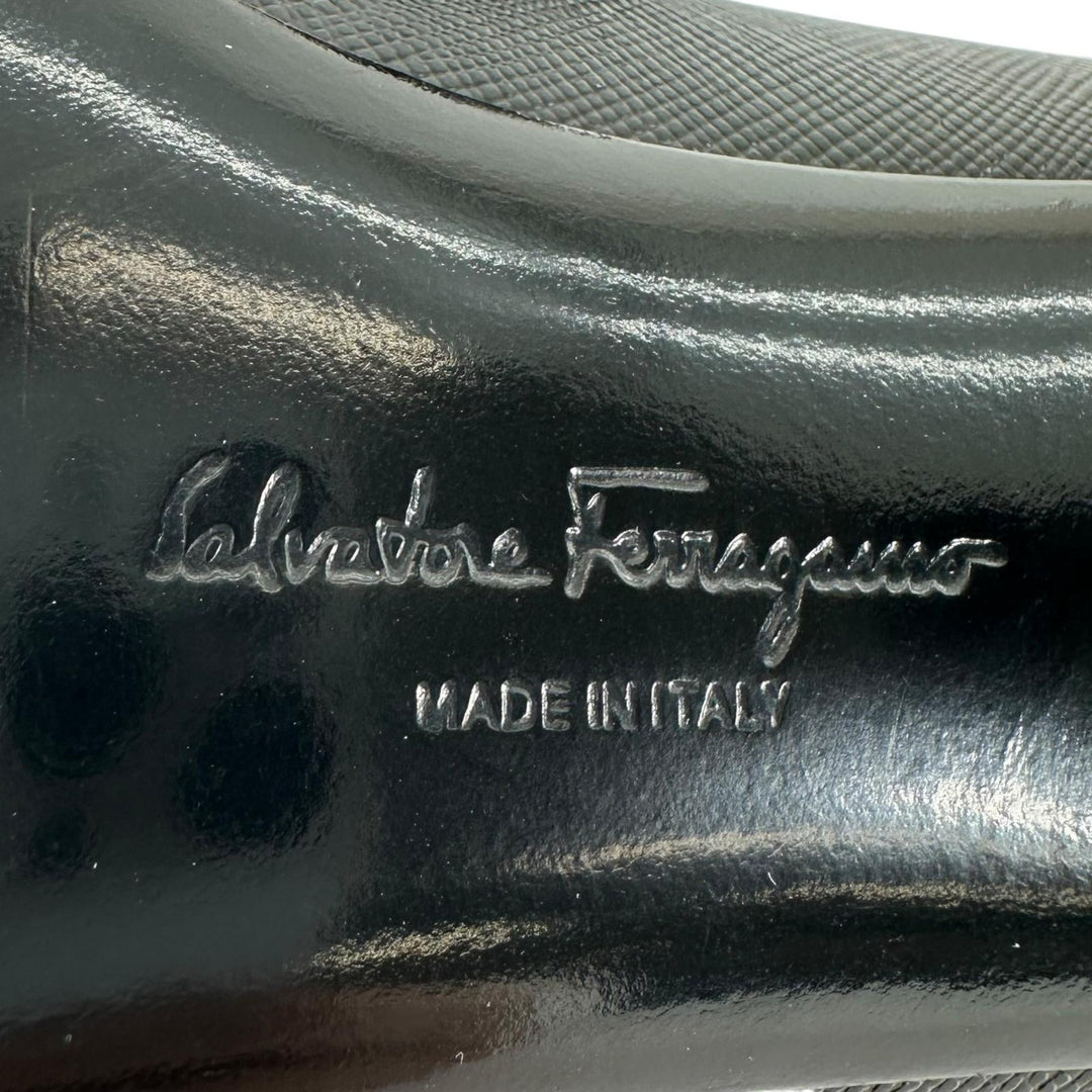 未使用品▲Salvatore Ferragamo サルヴァトーレフェラガモ ガンチーニ金具 レザー パンプス ブラック シルバー金具 7 伊製 レディース